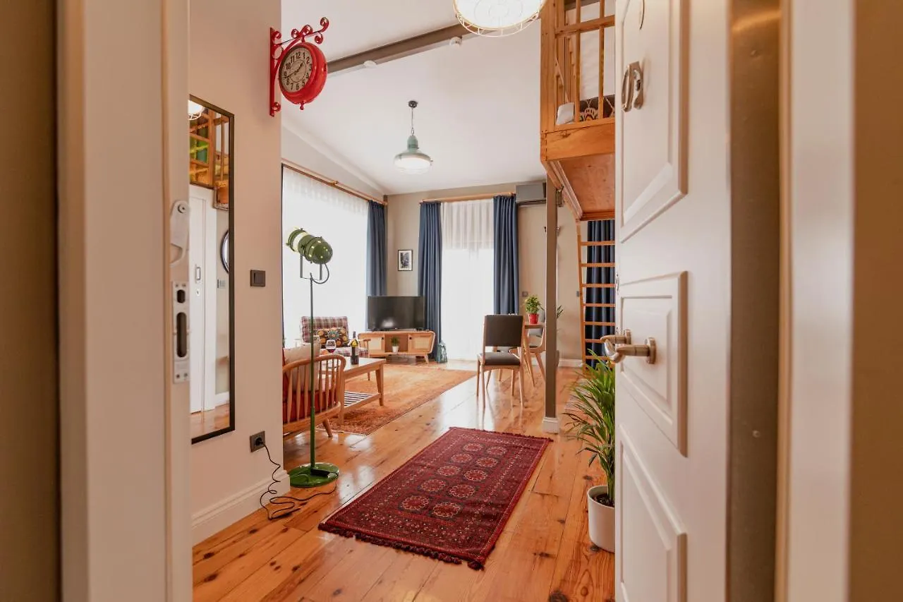 The Istanbuller Apartment