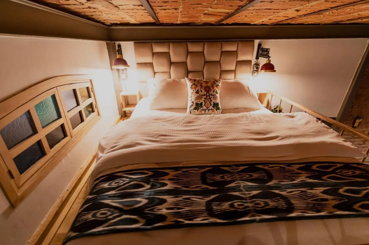 The Istanbuller Apartment