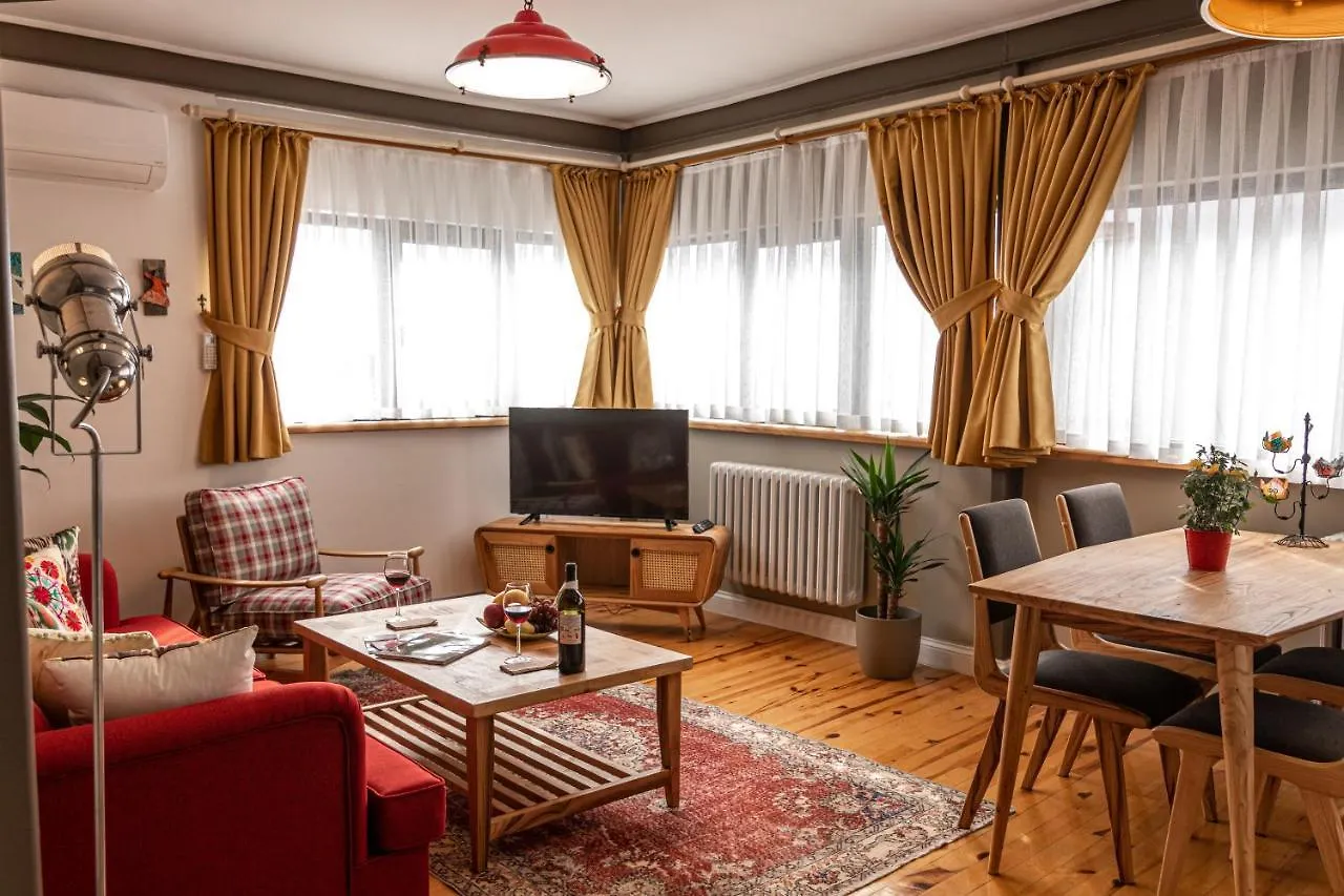 The Istanbuller Apartment